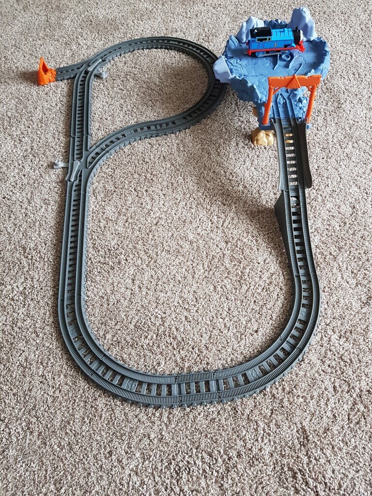 thomas close call cliff set